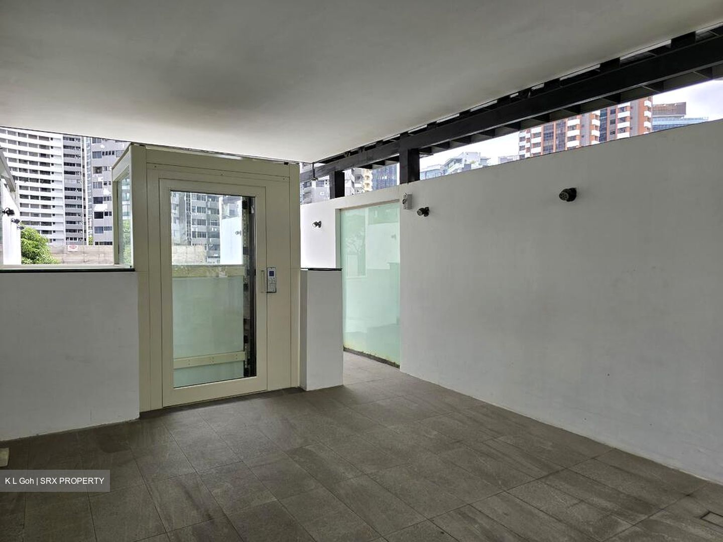 Cairnhill Road (D9), Terrace #588661431